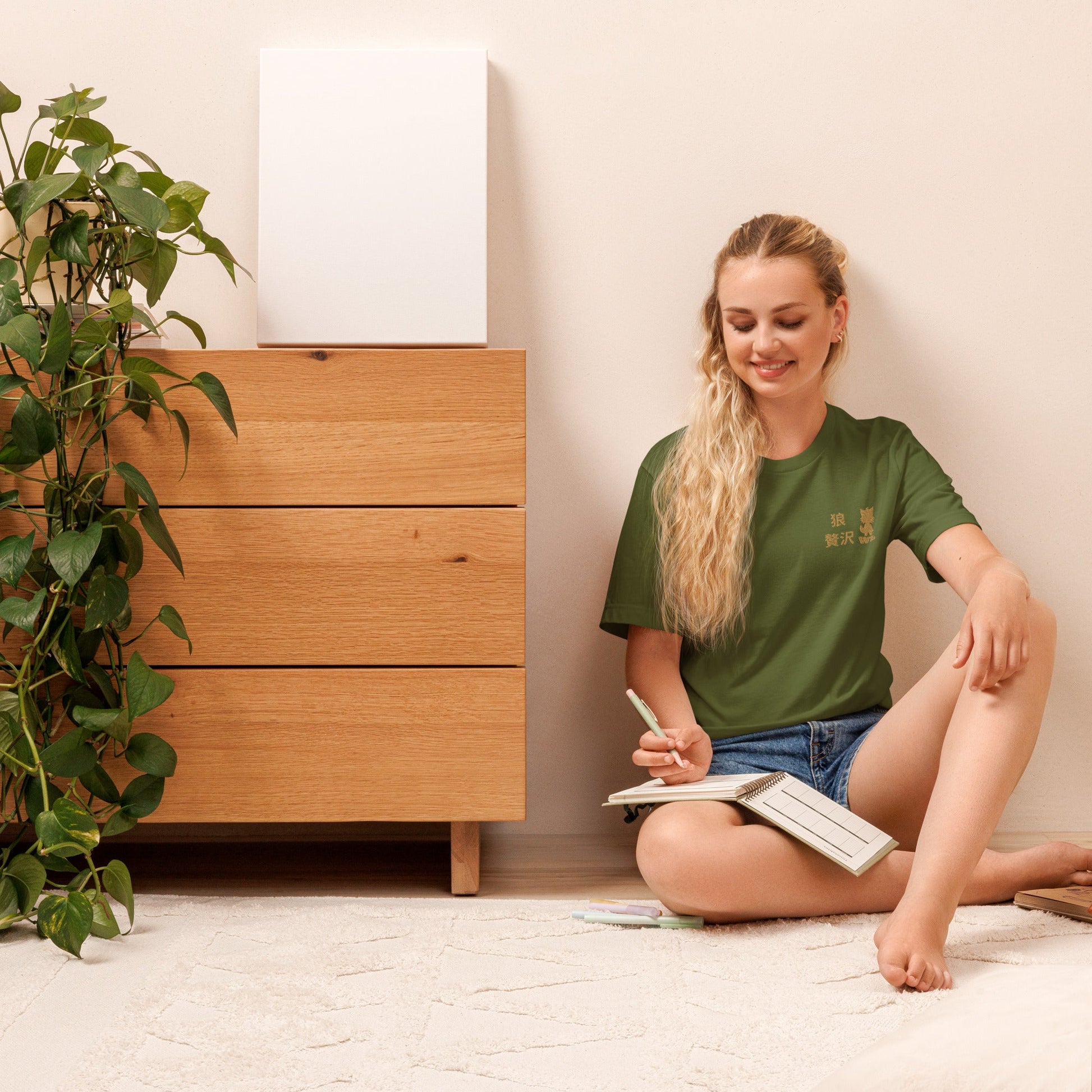 Women Premium Japan t-shirt - Wolf - Lux - Wolf - Lux - The Premium