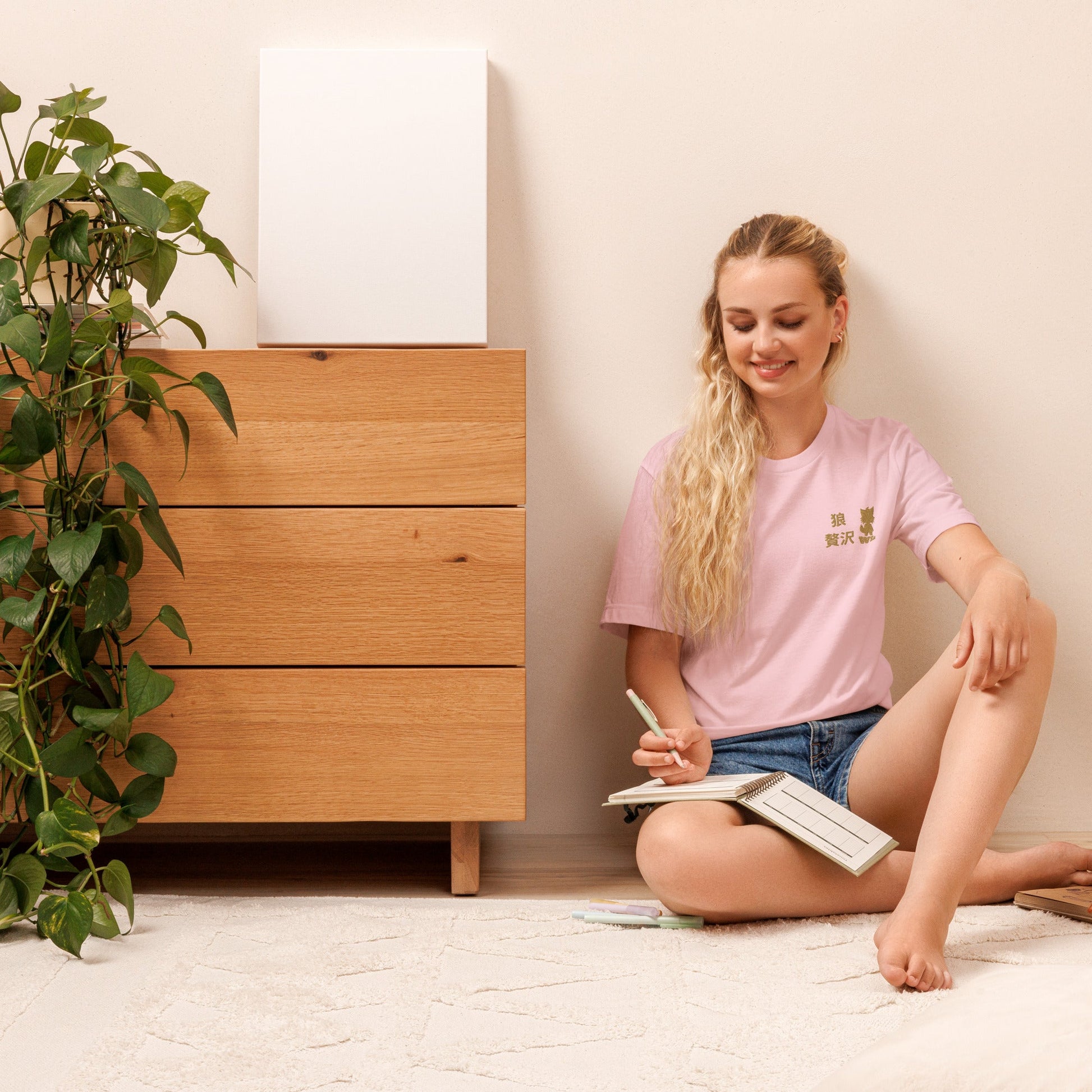 Women Premium Japan t-shirt - Wolf - Lux - Wolf - Lux - The Premium